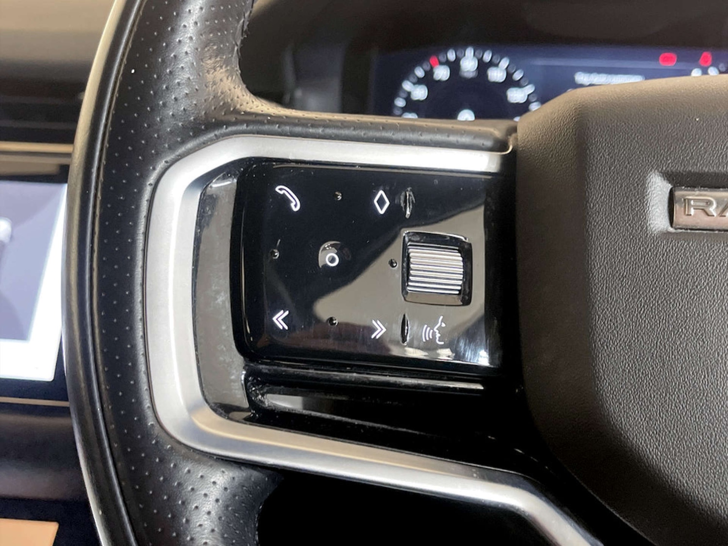 Used Land Rover Range Rover Evoque 2022 for sale - 77545026: Photo 16