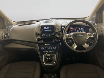 Used Ford Grand Tourneo Connect 2019 for sale - 77990004: Photo