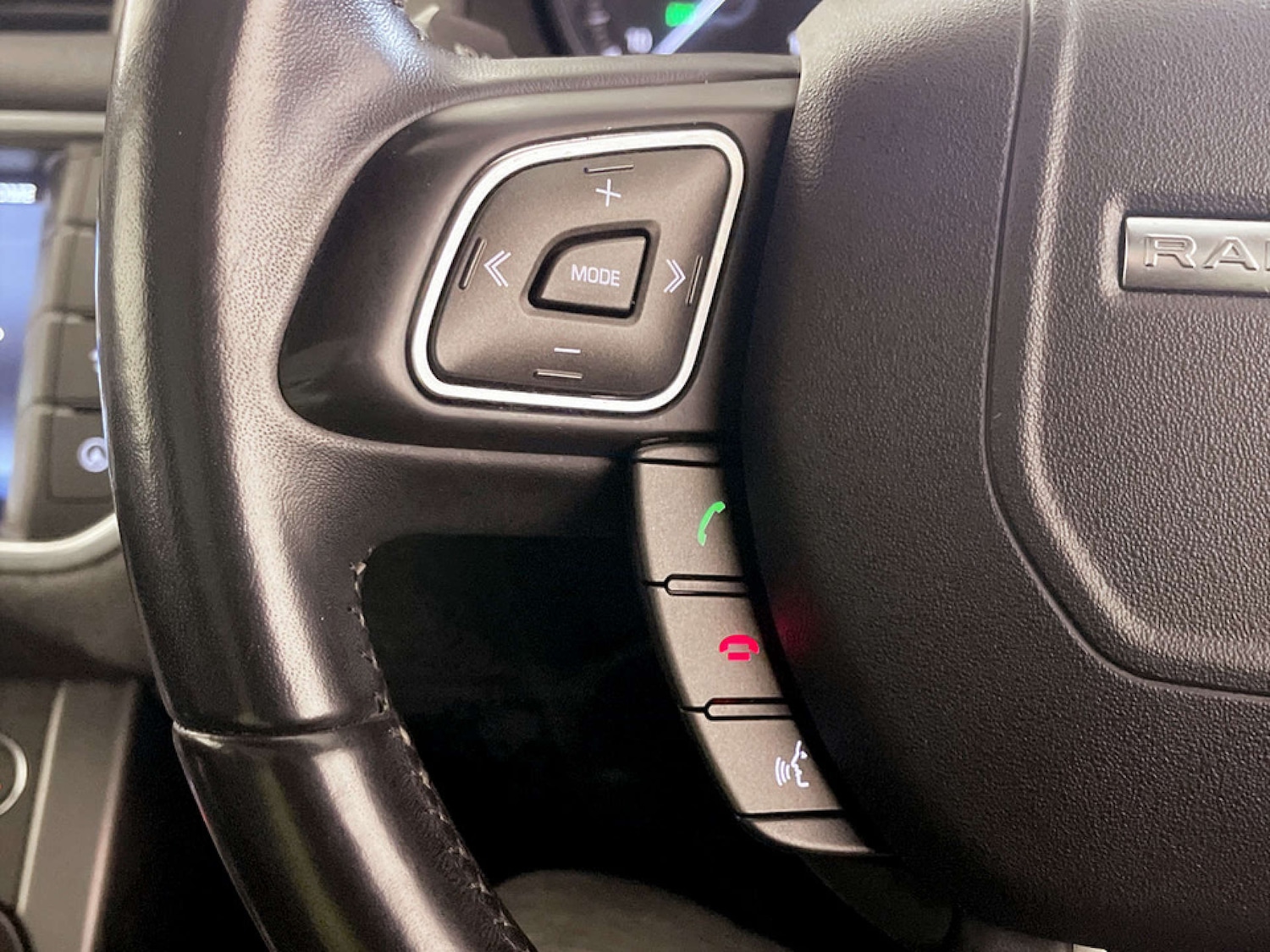 Used Land Rover Range Rover Evoque 2019 for sale - 77185117: Photo 17