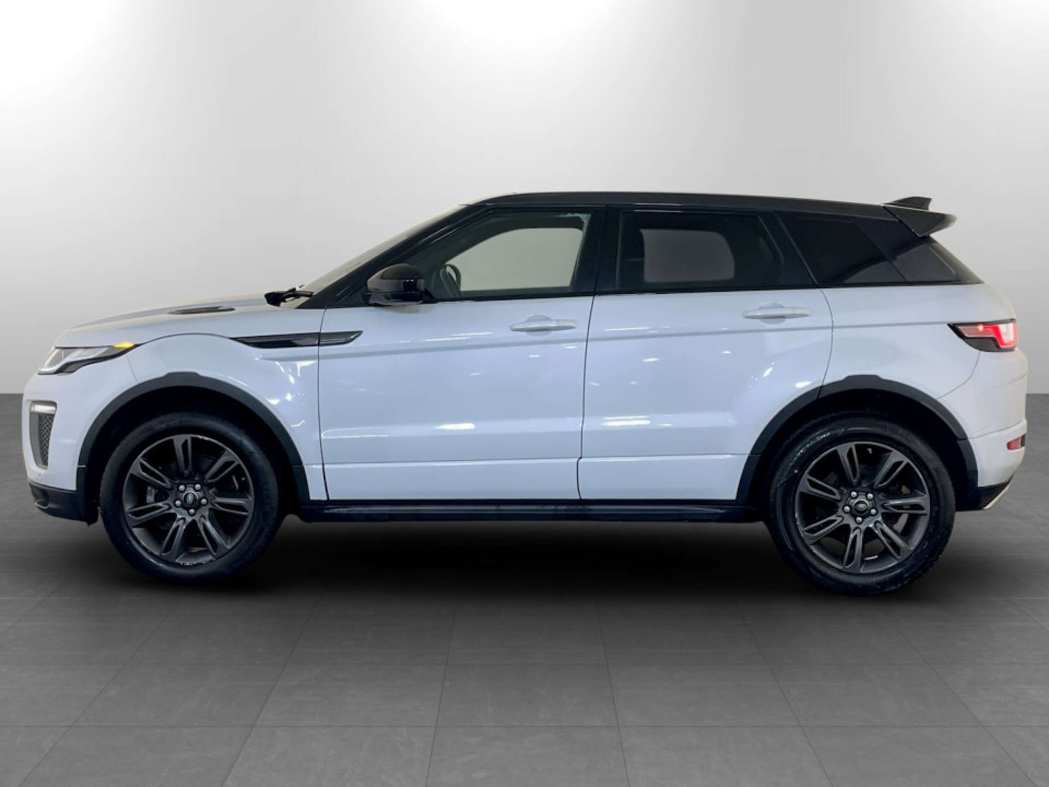 Used Land Rover Range Rover Evoque 2019 for sale - 77185117: Photo 7