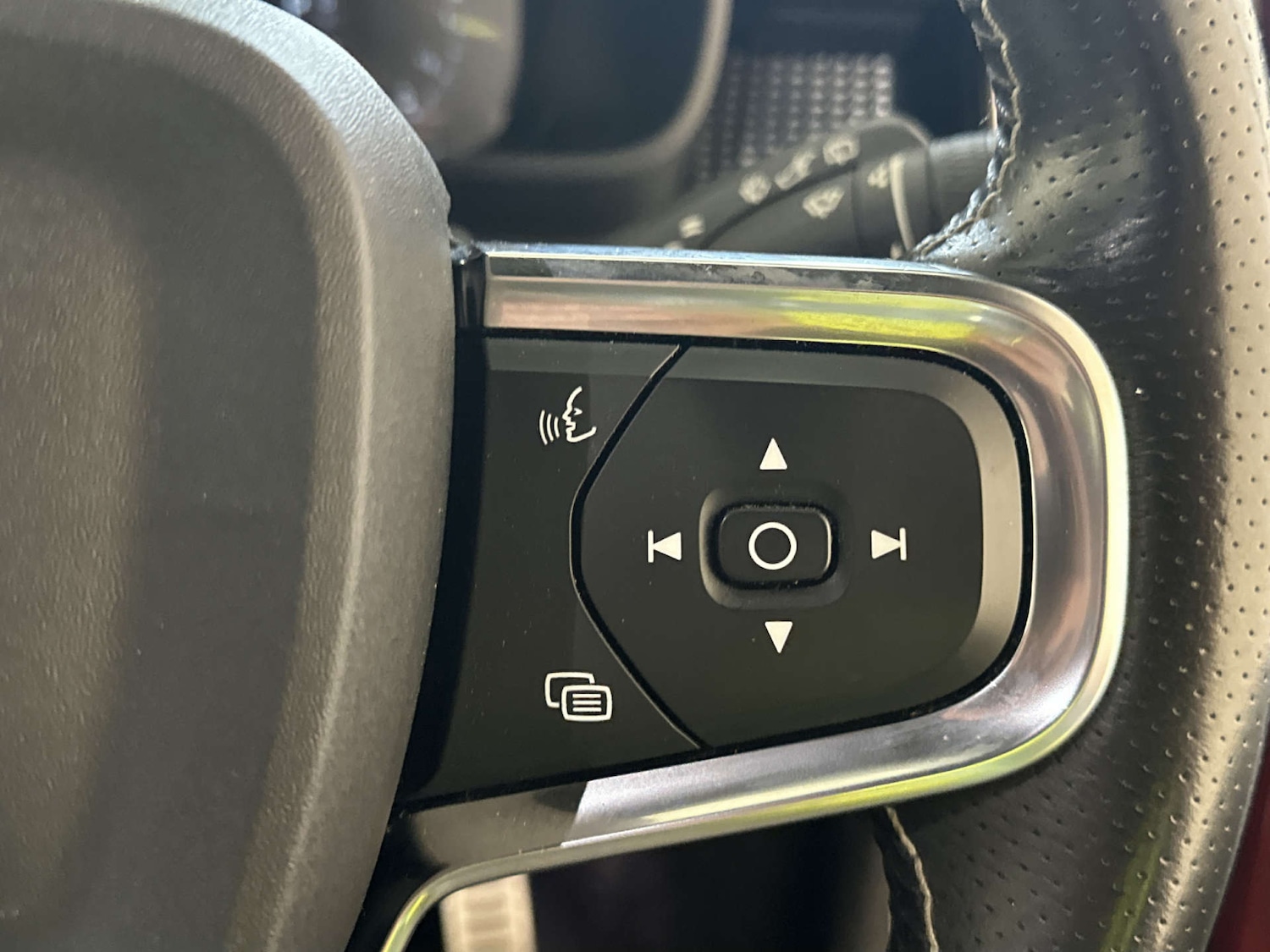 Used Volvo XC40 2021 for sale - 78041875: Photo 19