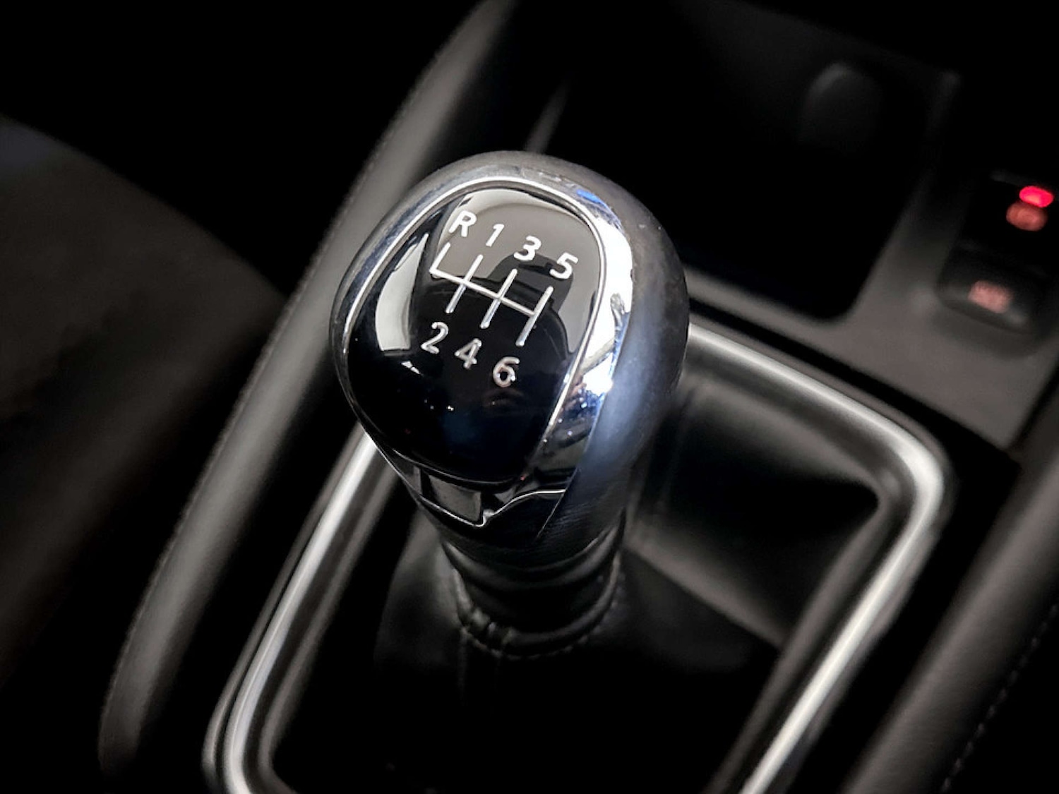 Used Nissan Qashqai 2018 for sale - 77583930: Photo 24