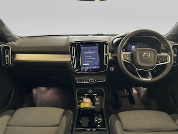Used Volvo XC40 2023 for sale - 78908836: Photo