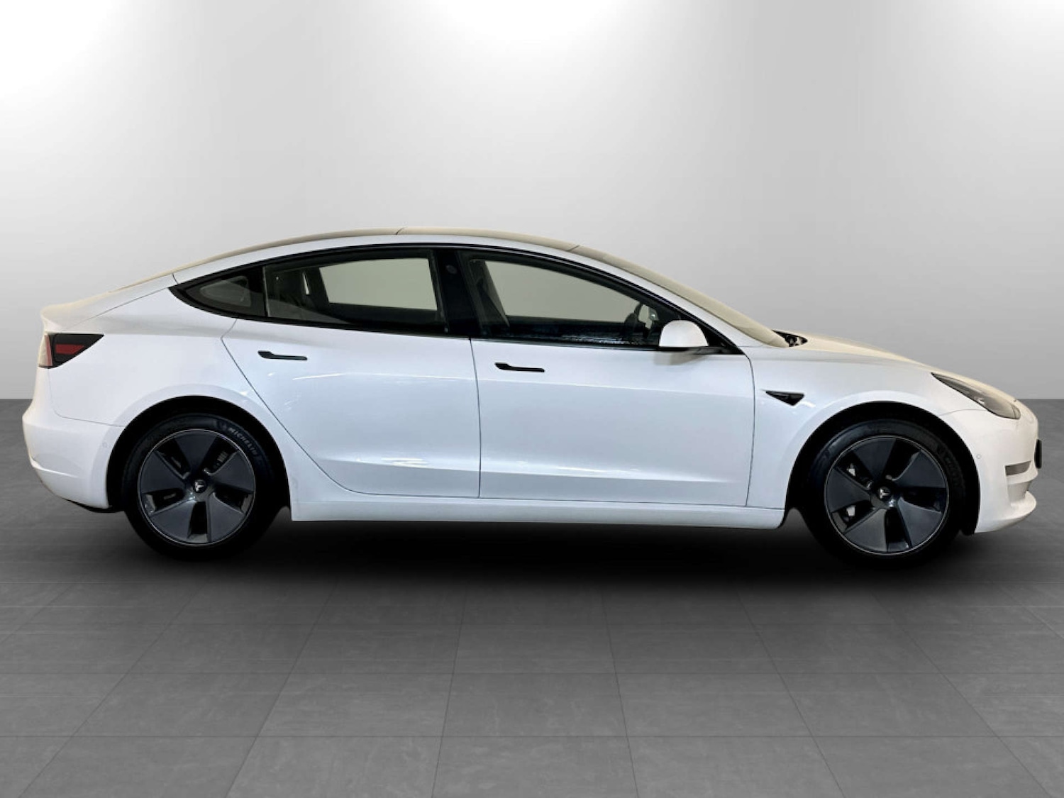 Used Tesla Model 3 2021 for sale - 77328563: Photo 11