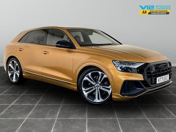 Audi - Q8