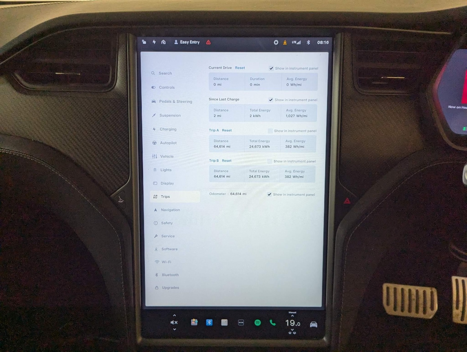 Vehicle 27