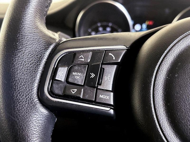 Used Jaguar E-Pace 2020 for sale - 76391372: Photo 17