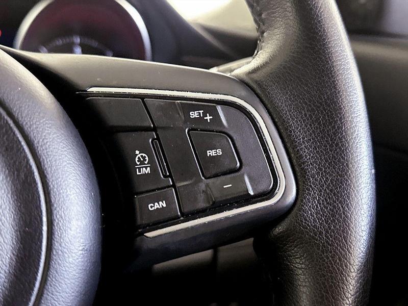 Used Jaguar E-Pace 2020 for sale - 76391372: Photo 19