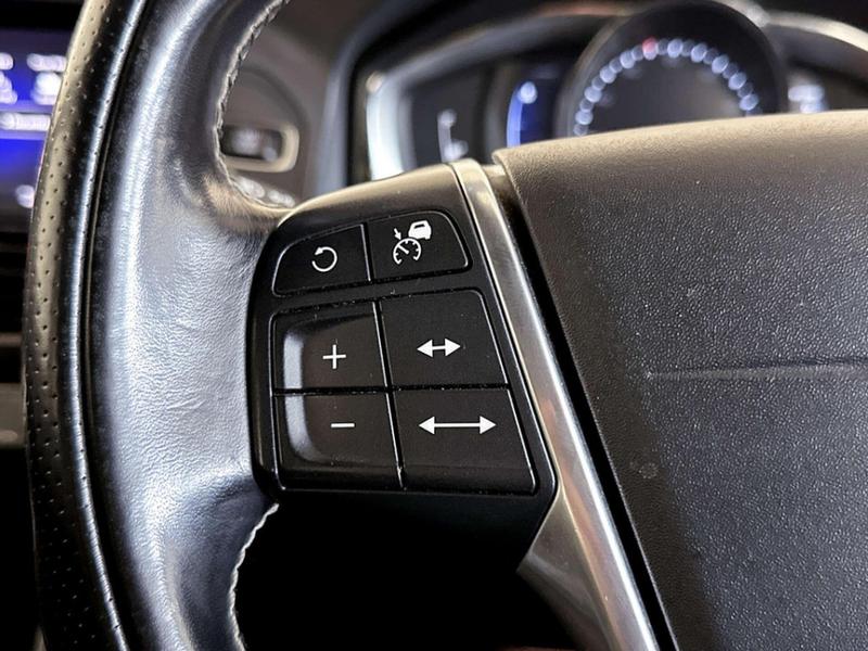 Used Volvo XC60 2017 for sale - 76854840: Photo 16