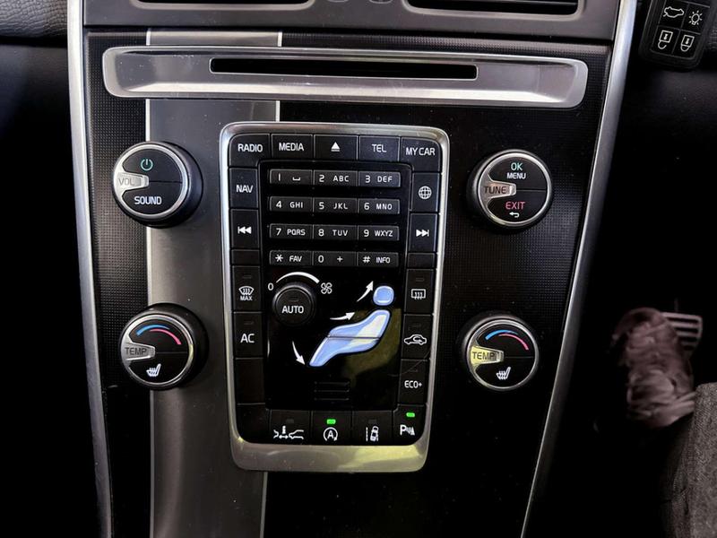 Used Volvo XC60 2017 for sale - 76854840: Photo 23