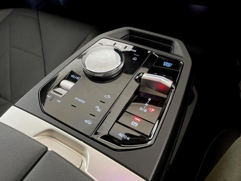 Used BMW iX 2022 for sale - 76322366: Photo 30