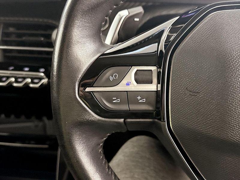 Used Peugeot 2008 2020 for sale - 76266020: Photo 17