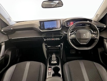 Used Peugeot 2008 2020 for sale - 76266020: Photo