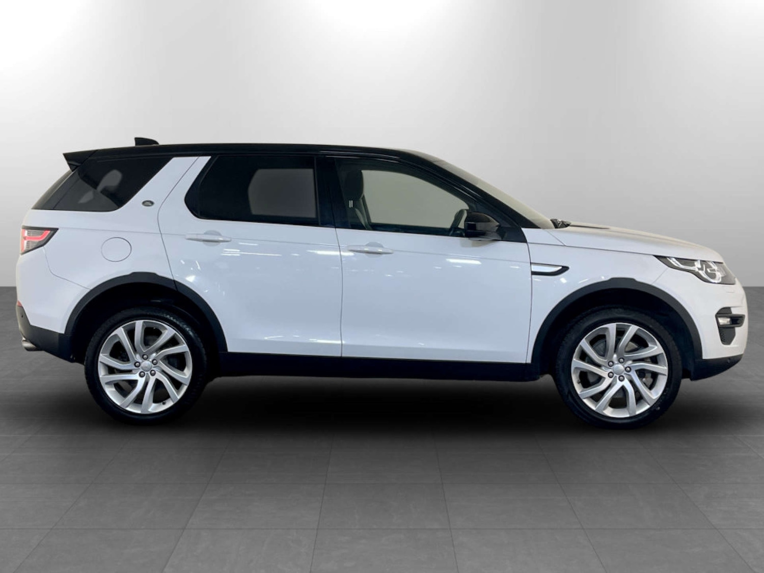 Used Land Rover Discovery Sport 2018 for sale - 77621913: Photo 11