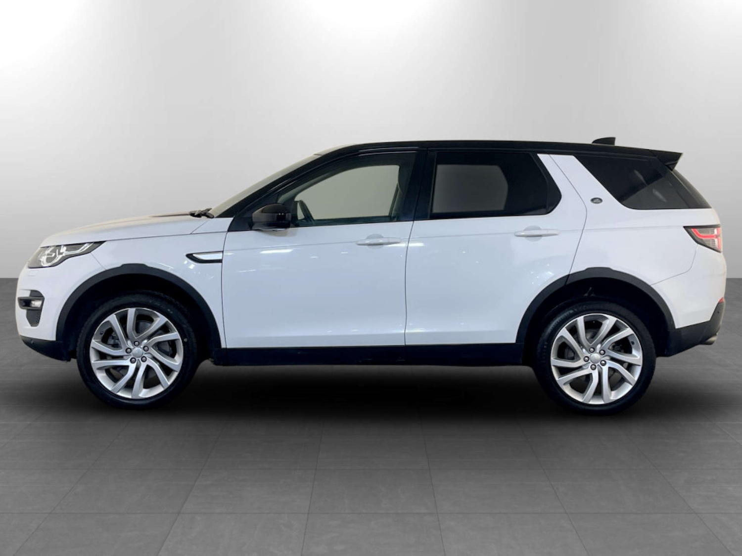 Used Land Rover Discovery Sport 2018 for sale - 77621913: Photo 7