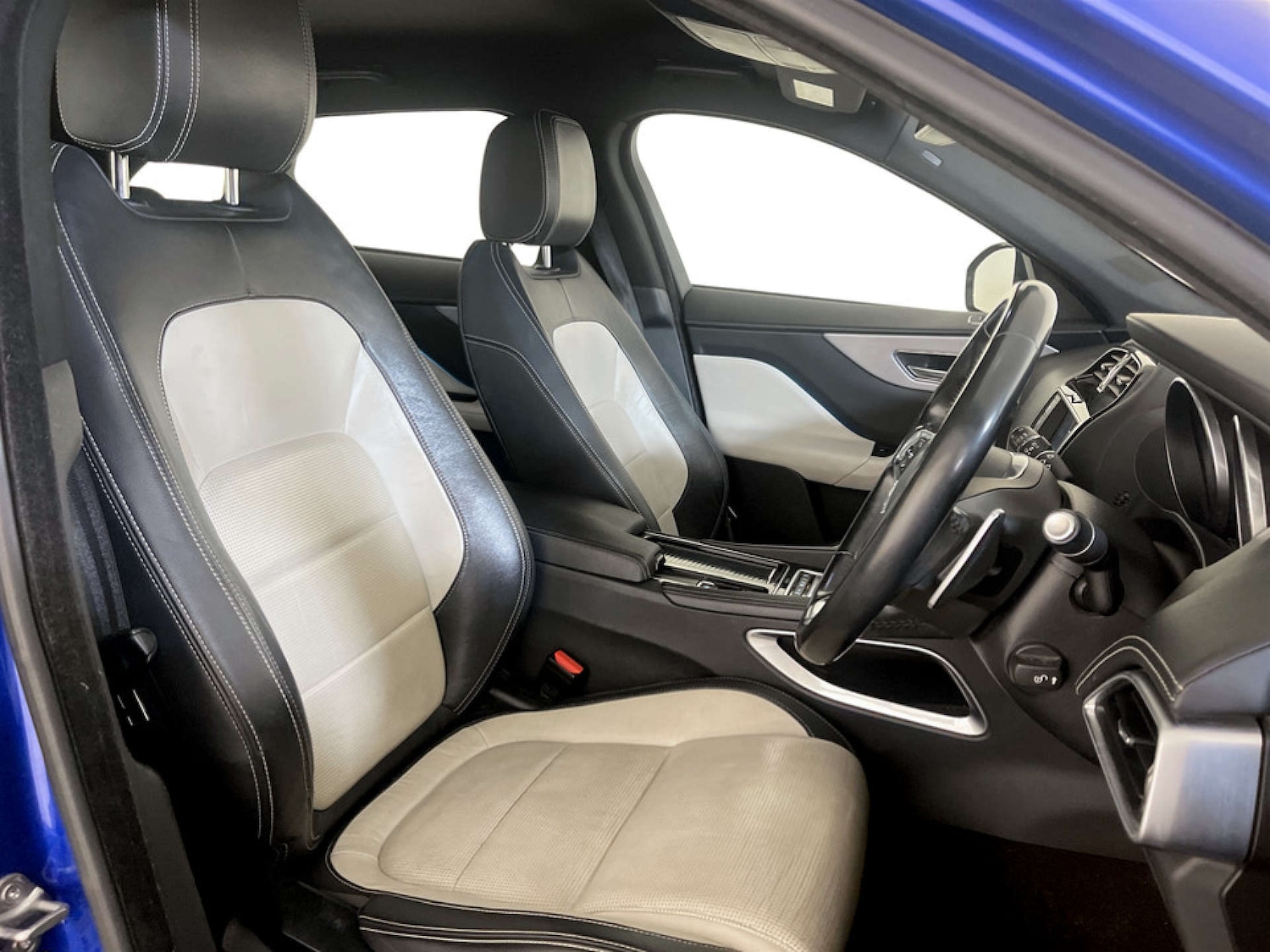 Used Jaguar F-Pace 2017 for sale - 77185065: Photo 13