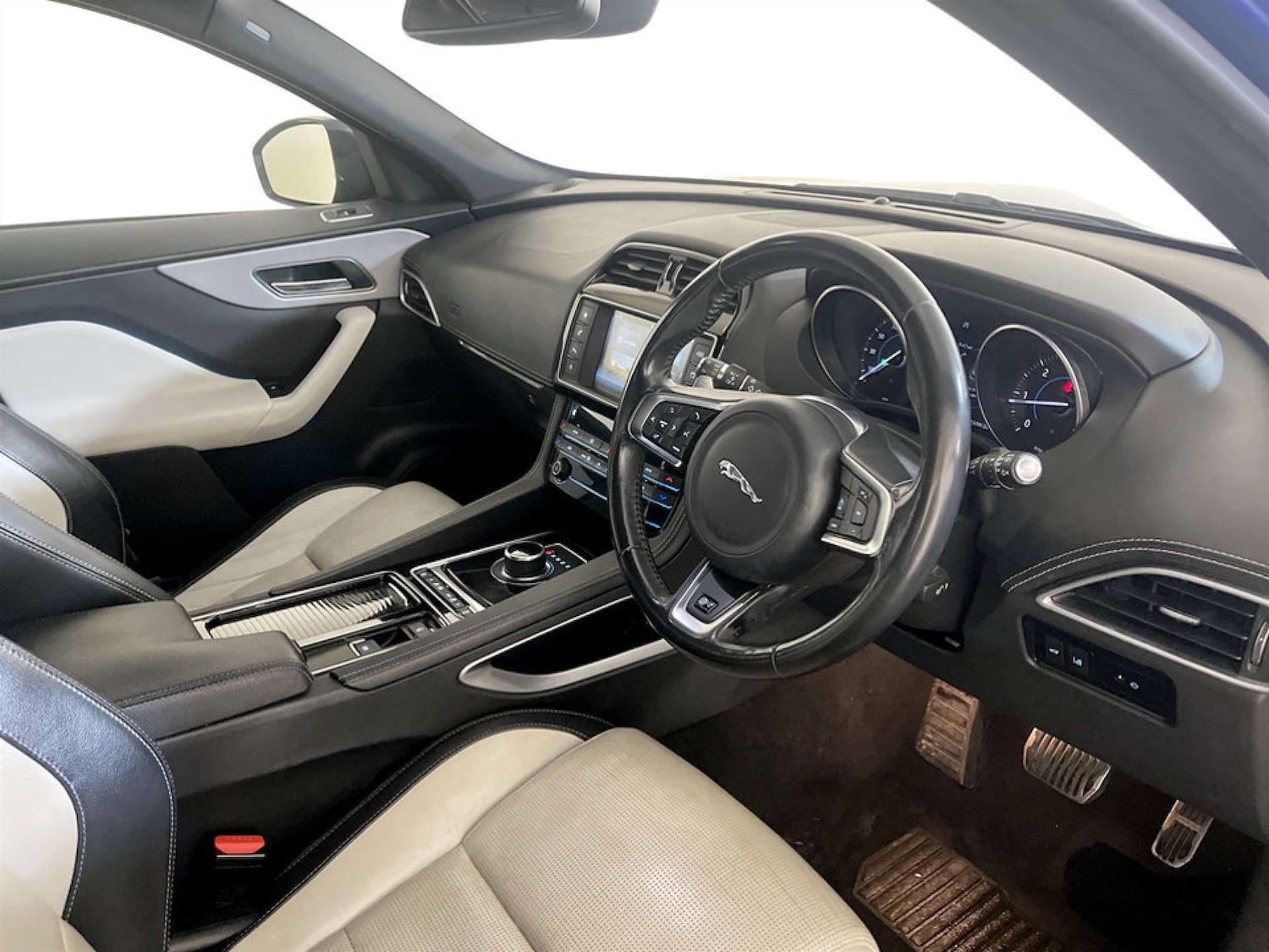 Used Jaguar F-Pace 2017 for sale - 77185065: Photo 15