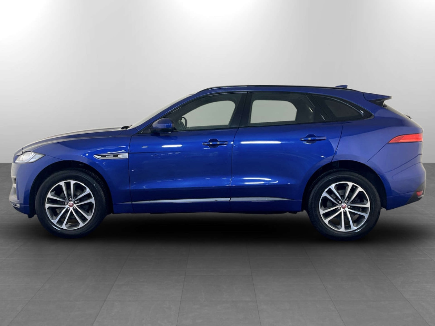 Used Jaguar F-Pace 2017 for sale - 77185065: Photo 7