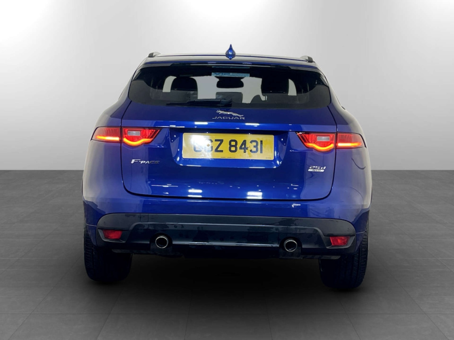 Used Jaguar F-Pace 2017 for sale - 77185065: Photo 9