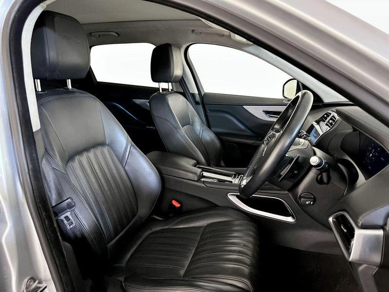 Used Jaguar F-Pace 2019 for sale - 76738810: Photo 13
