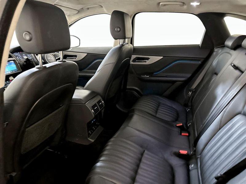 Used Jaguar F-Pace 2019 for sale - 76738810: Photo 14