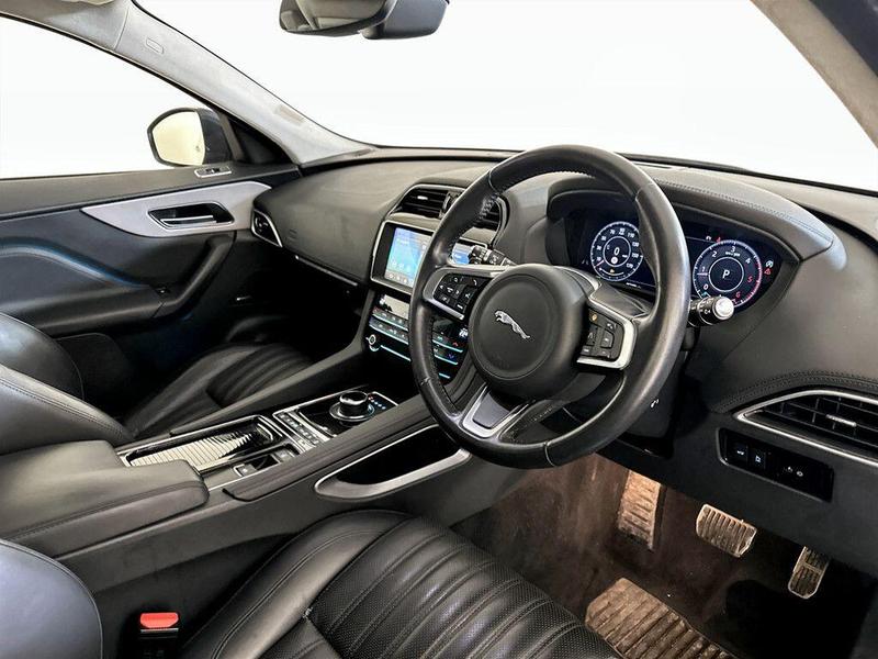 Used Jaguar F-Pace 2019 for sale - 76738810: Photo 15