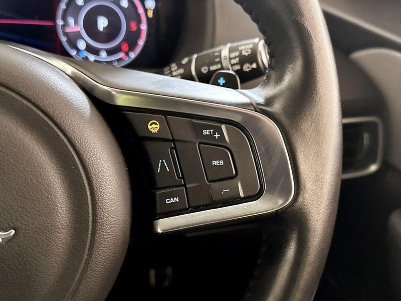 Used Jaguar F-Pace 2019 for sale - 76738810: Photo 19