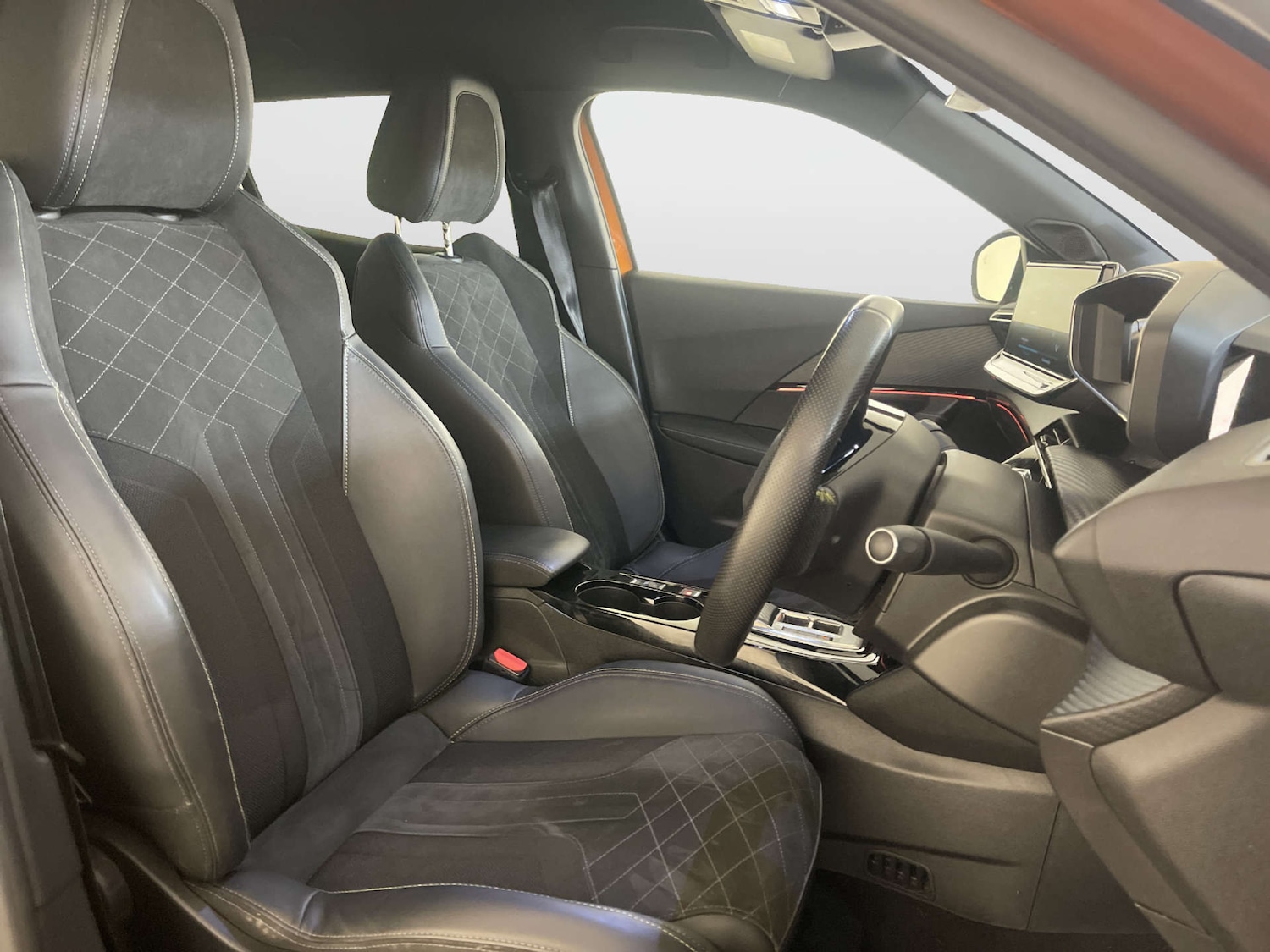 Used Peugeot 2008 2022 for sale - 77953409: Photo 13