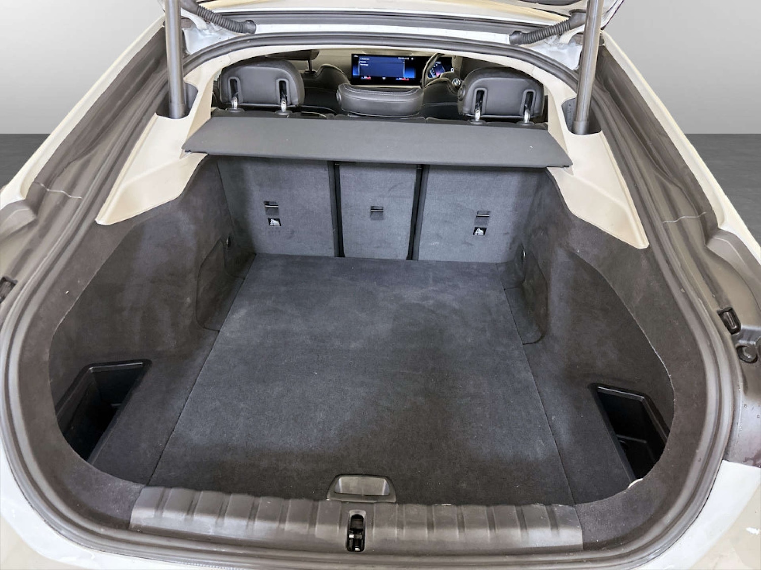 Used BMW i4 2022 for sale - 77368292: Photo 14