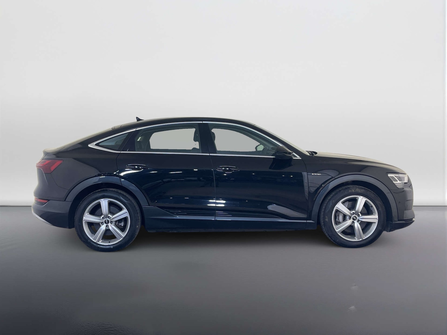 Used Audi e-tron 2021 for sale - 78097411: Photo 11