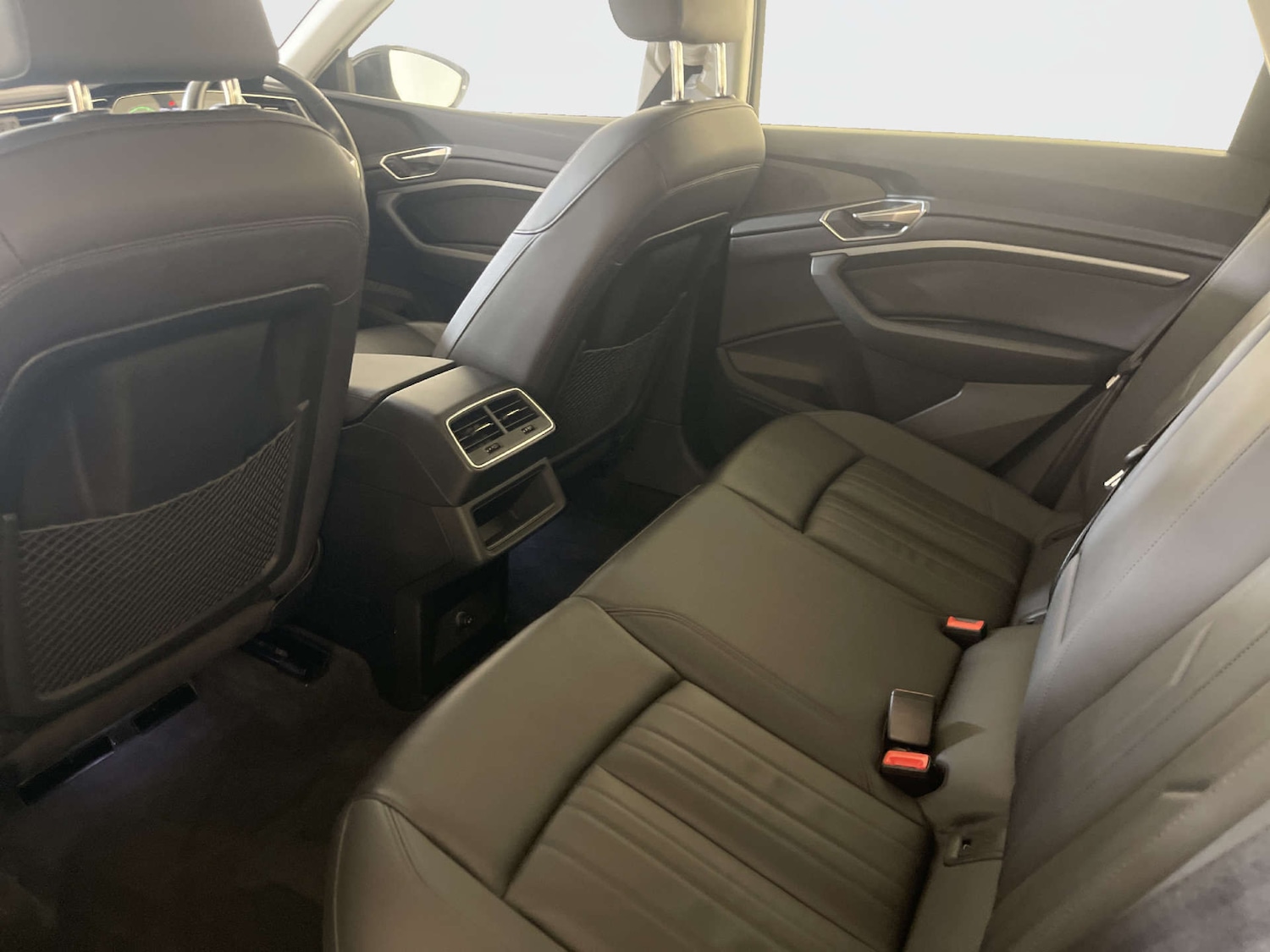 Used Audi e-tron 2021 for sale - 78097411: Photo 14