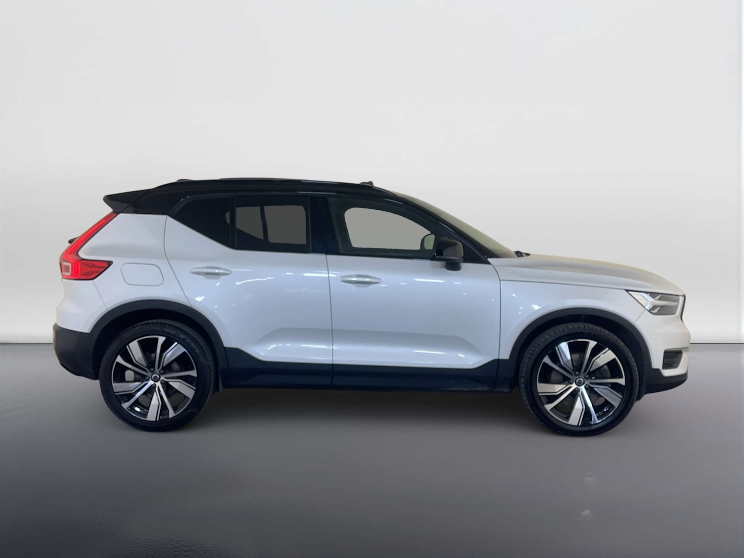 Used Volvo XC40 2022 for sale - 78112444: Photo 11