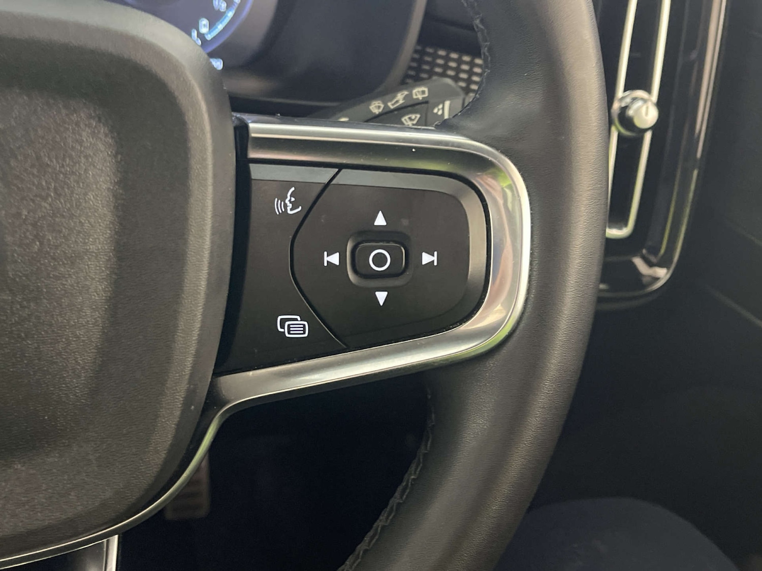 Used Volvo XC40 2022 for sale - 78112444: Photo 20