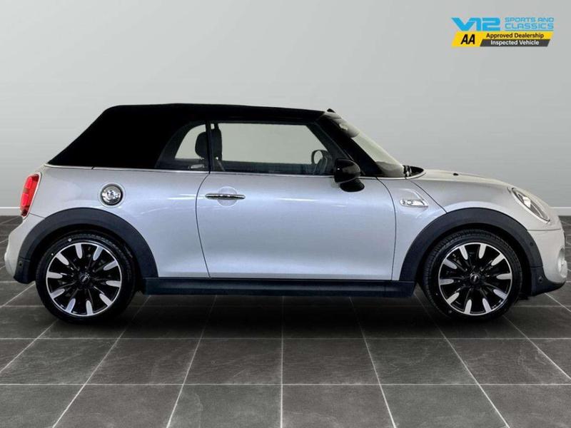 Used MINI Convertible 2019 for sale - 76888005: Photo 11
