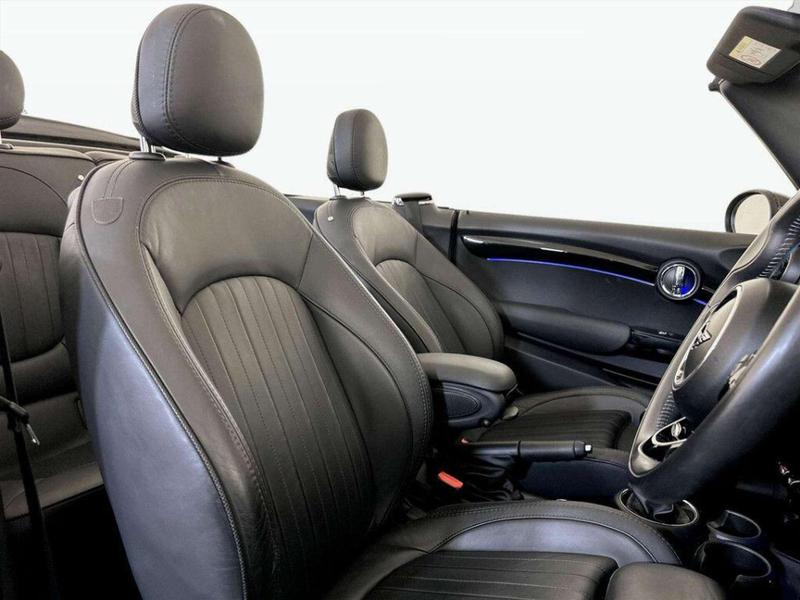 Used MINI Convertible 2019 for sale - 76888005: Photo 13
