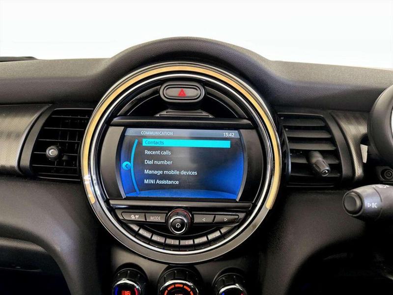 Used MINI Convertible 2019 for sale - 76888005: Photo 23