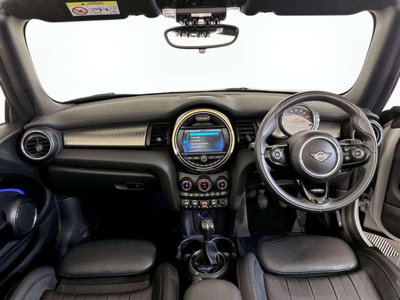 Used MINI Convertible 2019 for sale - 76888005: Photo 3