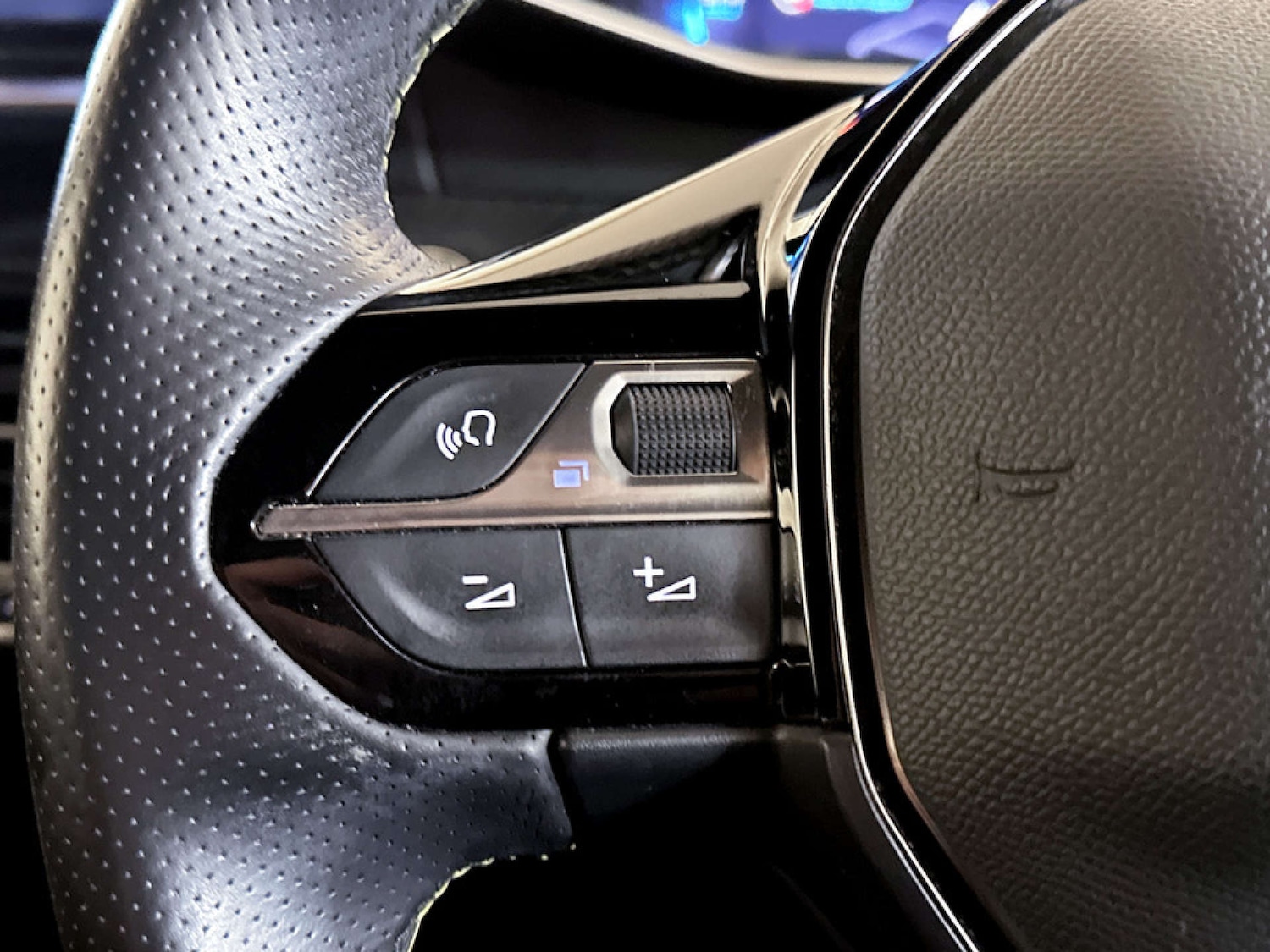 Used Peugeot 2008 2021 for sale - 77676594: Photo 17