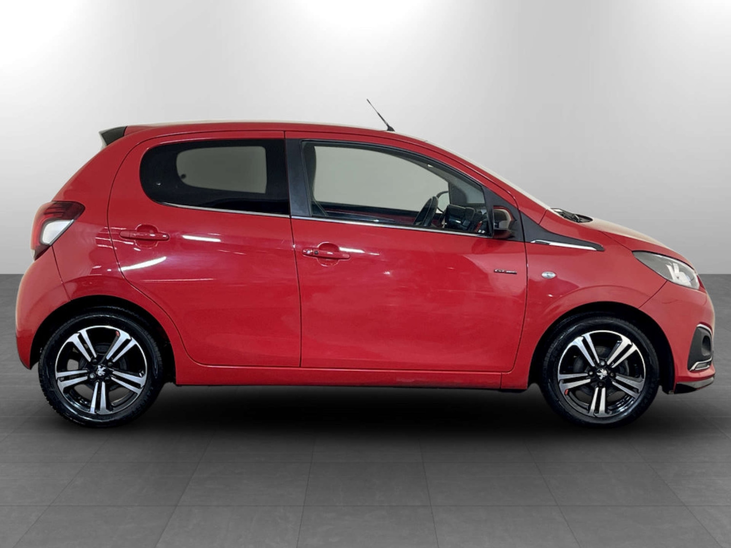 Used Peugeot 108 2016 for sale - 77185156: Photo 11