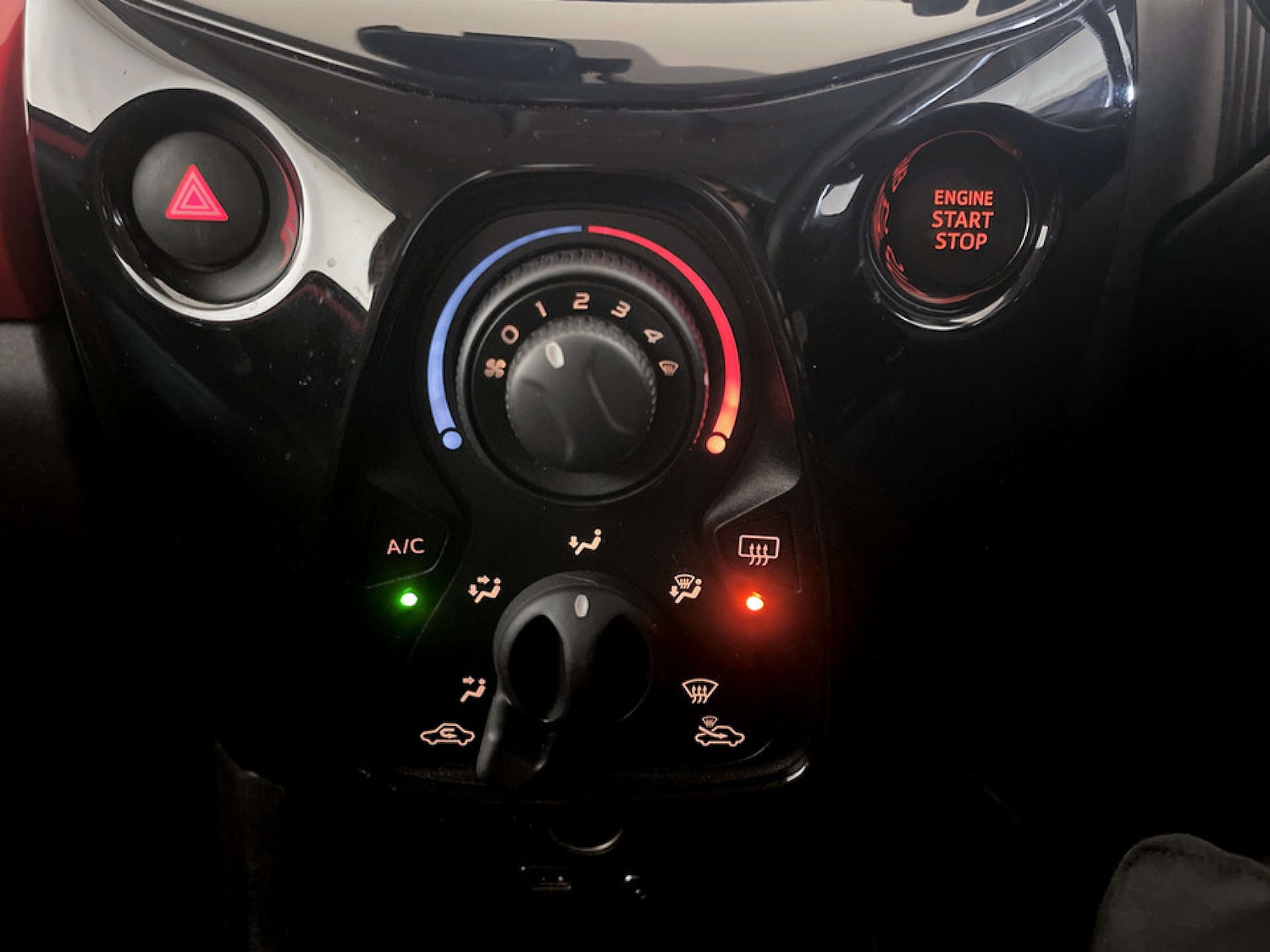 Used Peugeot 108 2016 for sale - 77185156: Photo 23