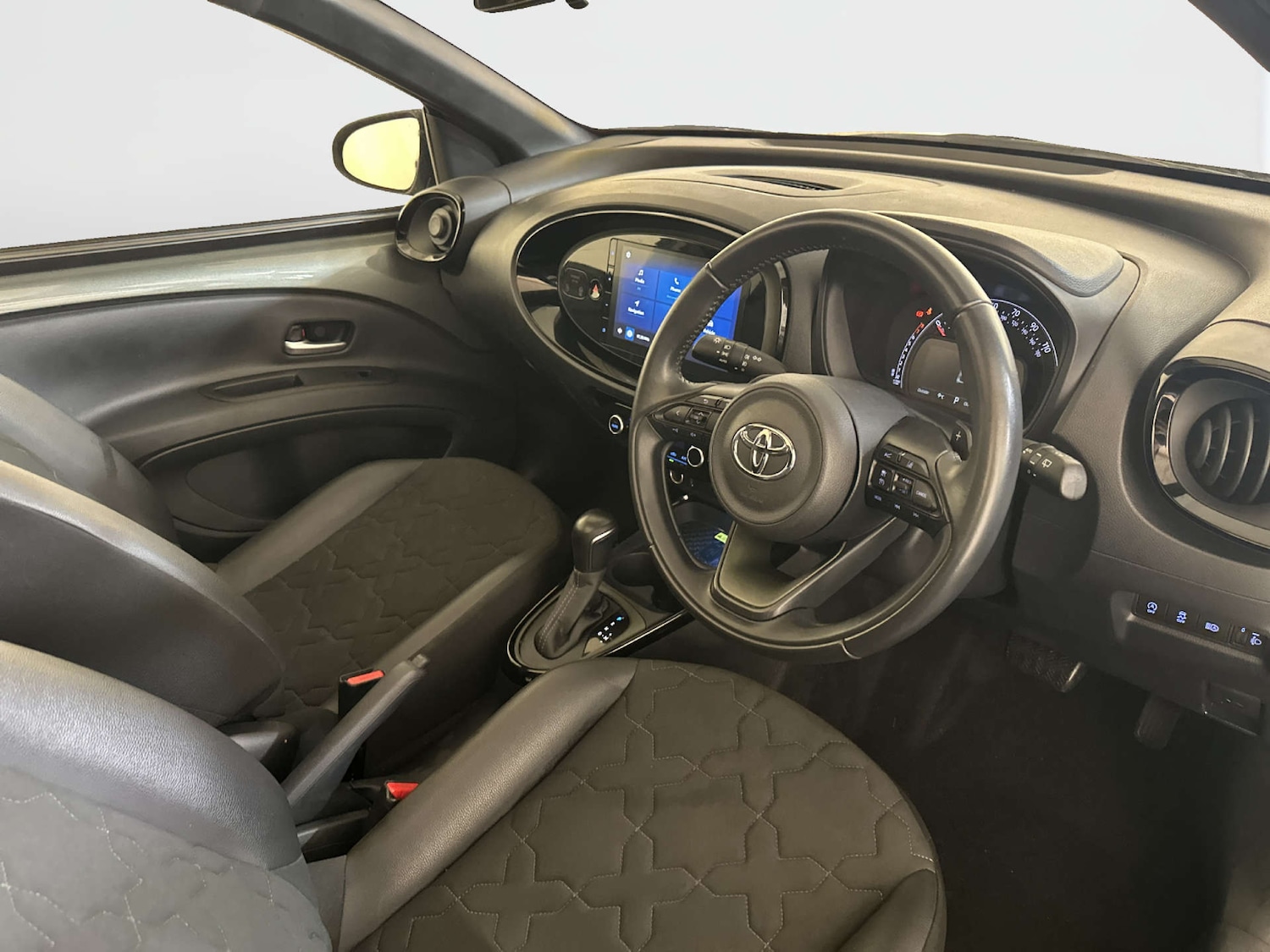 Used Toyota Aygo X 2022 for sale - 77850758: Photo 17