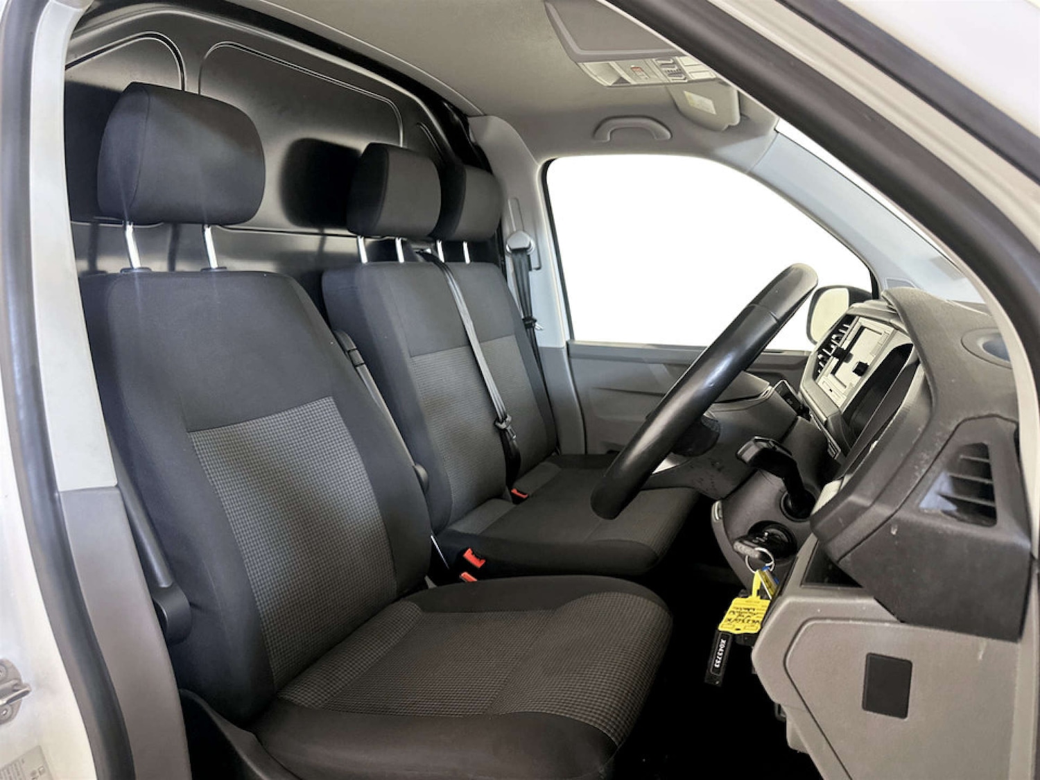 Used Volkswagen Transporter 2023 for sale - 77185318: Photo 13