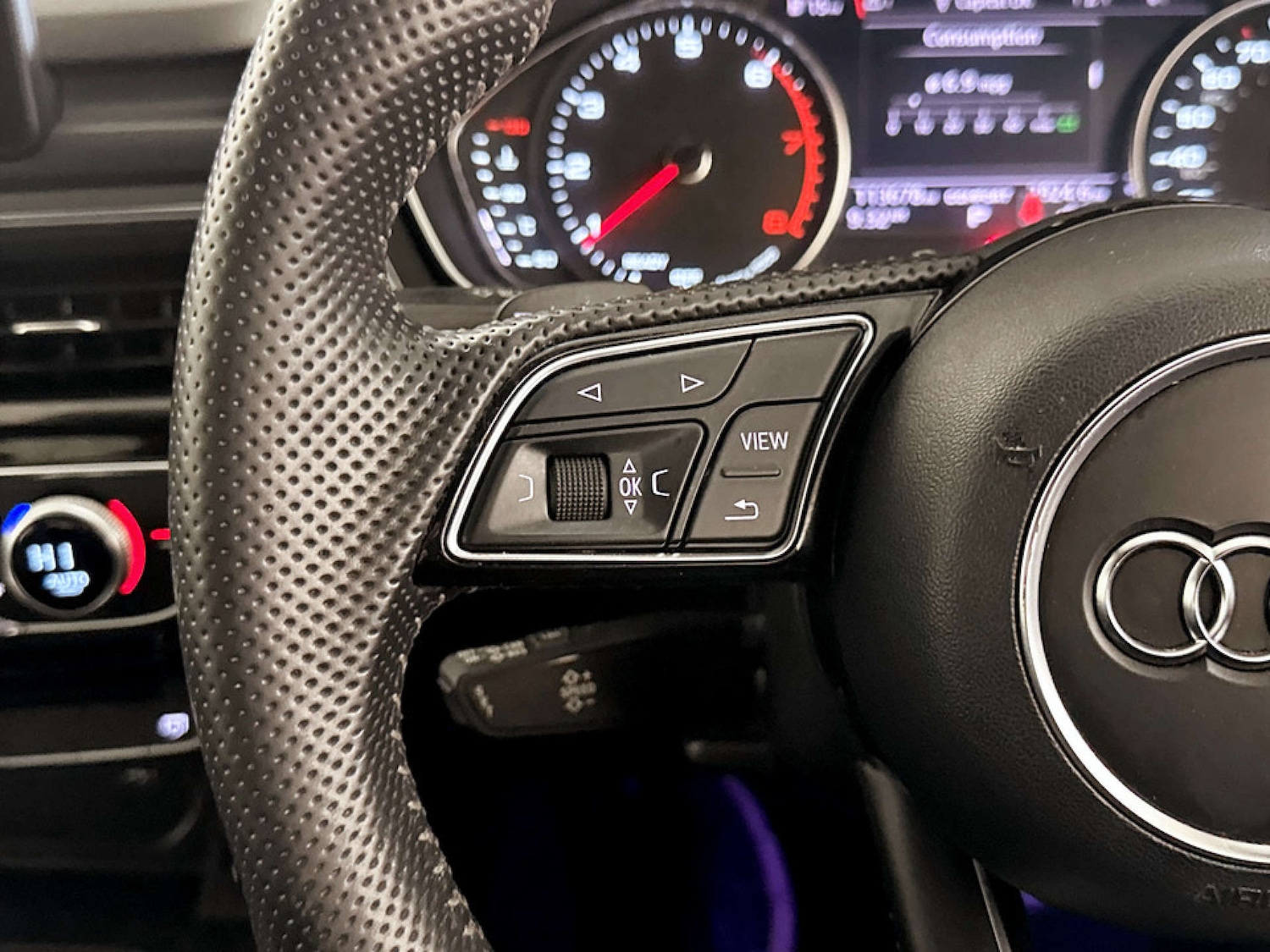 Used Audi A4 2017 for sale - 77650519: Photo 17