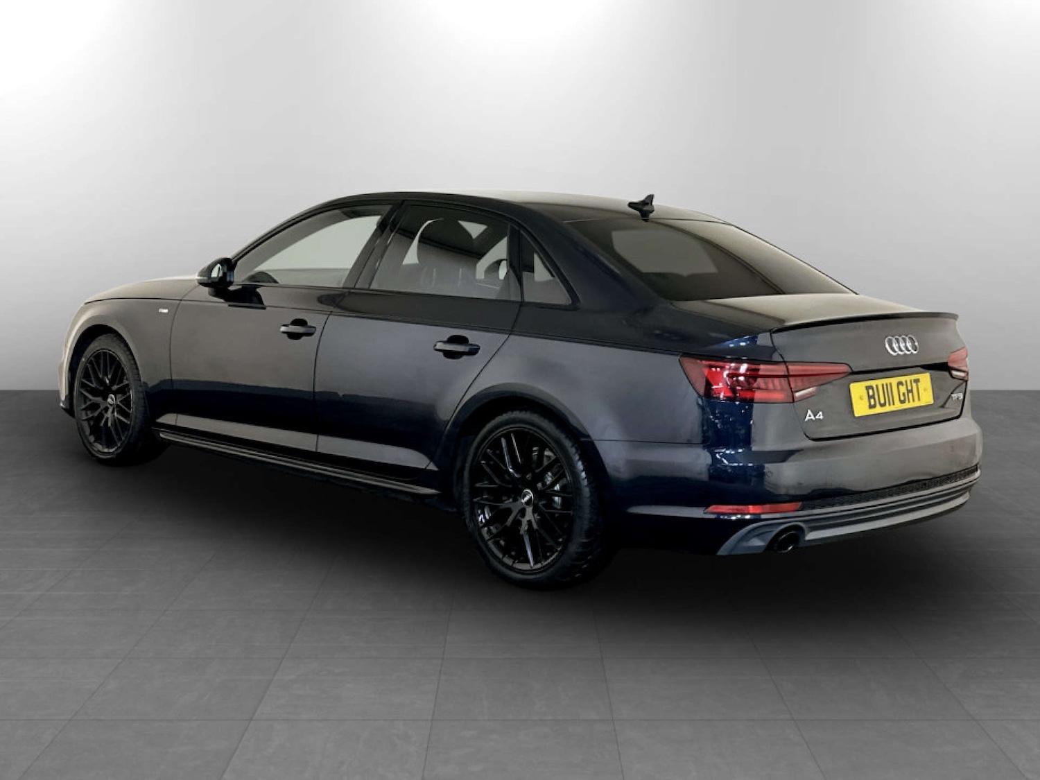 Used Audi A4 2017 for sale - 77650519: Photo 8