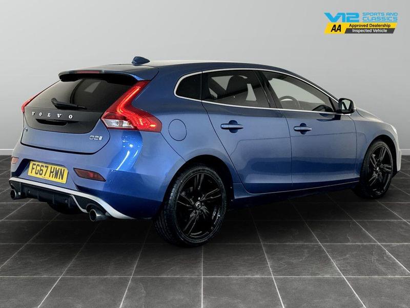 Used Volvo V40 2017 for sale - 76382155: Photo 10