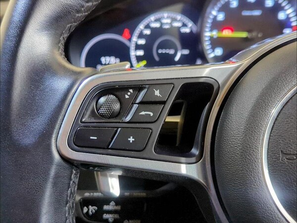 Used Porsche Cayenne 2019 for sale - 75711630: Photo 17