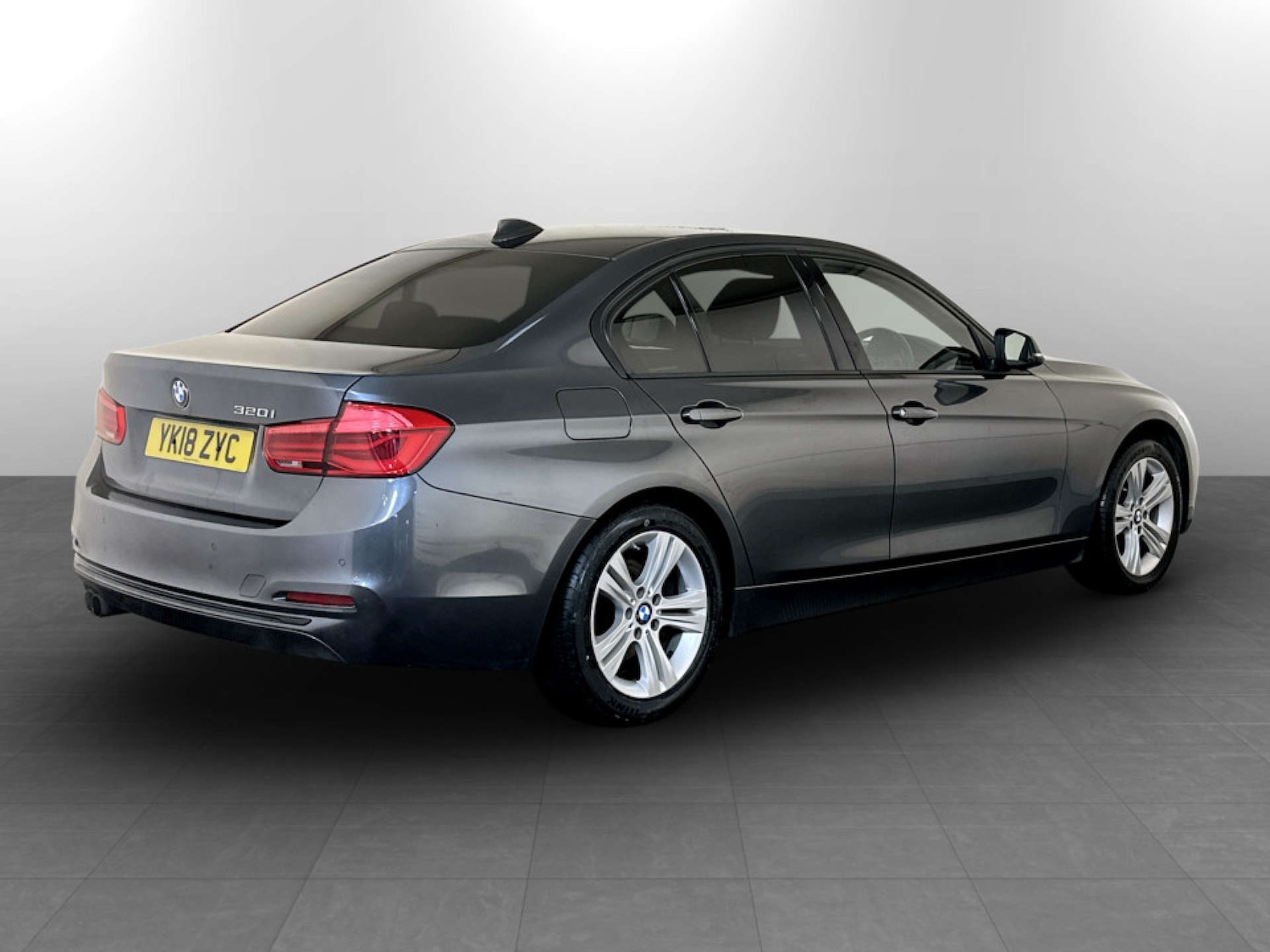 Used BMW 3 Series 2018 for sale - 77342169: Photo 10