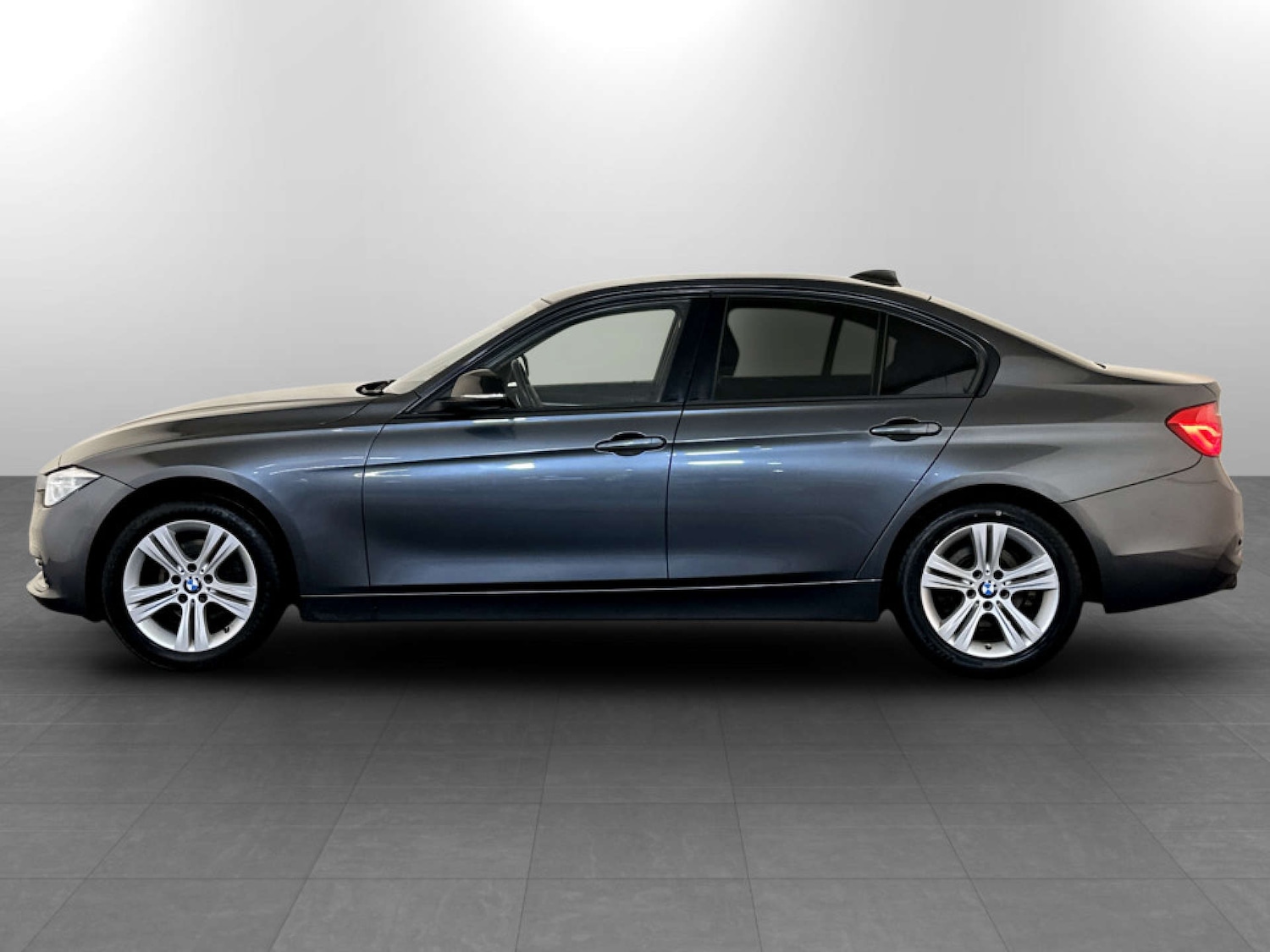 Used BMW 3 Series 2018 for sale - 77342169: Photo 7