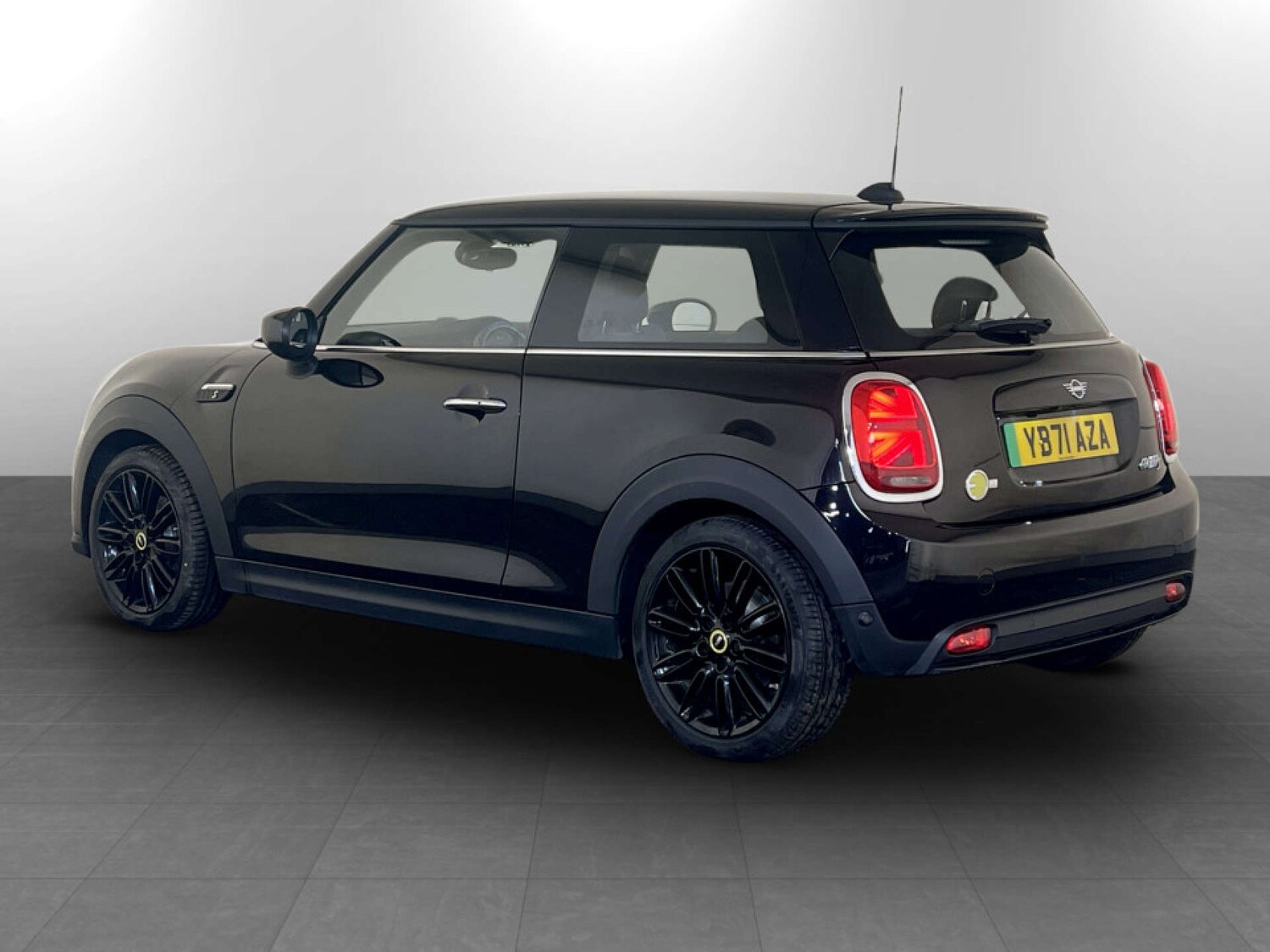 Used MINI Hatch 2021 for sale - 77591980: Photo 8