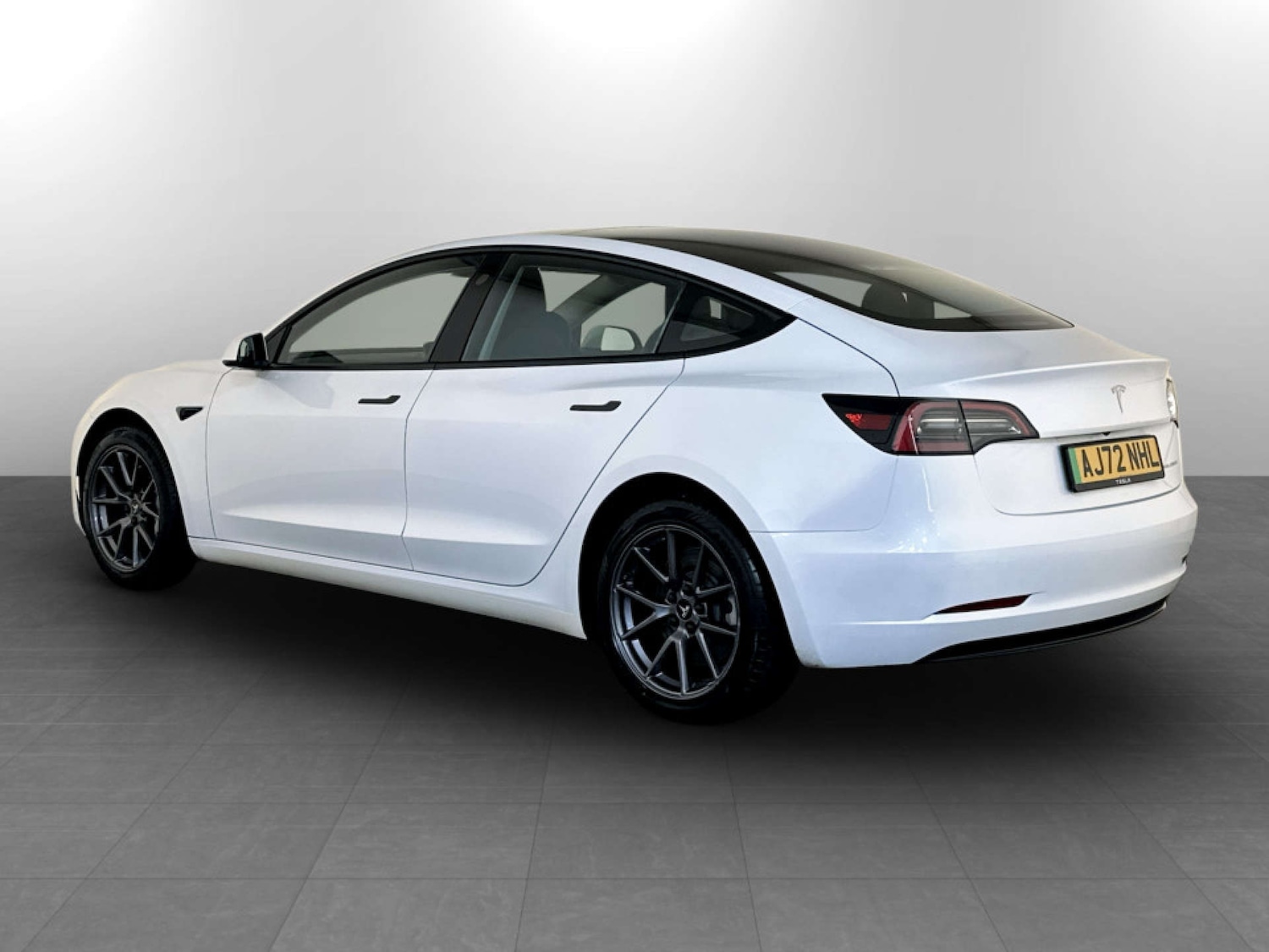 Used Tesla Model 3 2022 for sale - 77609470: Photo 8